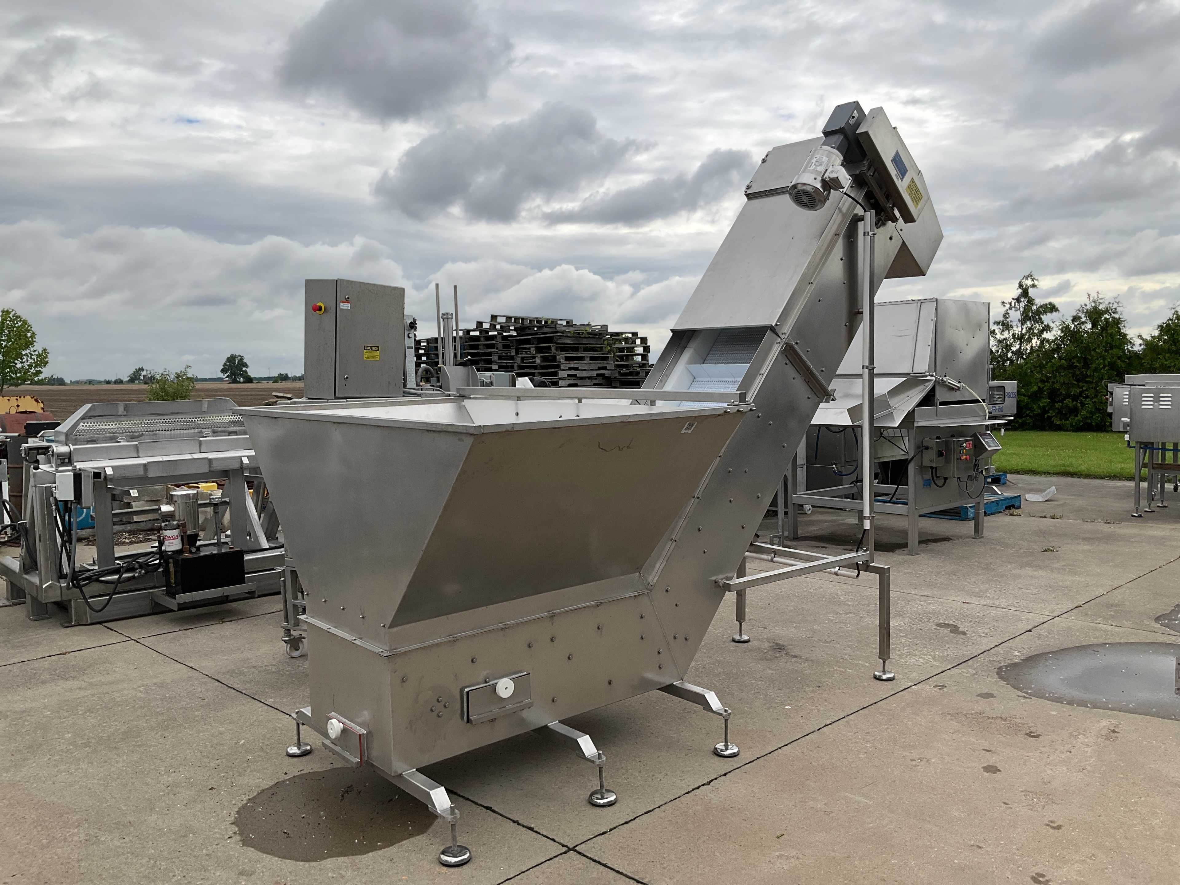 PISCES DCV-0141 VOLUMETRIC FEEDER WITH MOTOR - VOLUMETRIC FEEDER