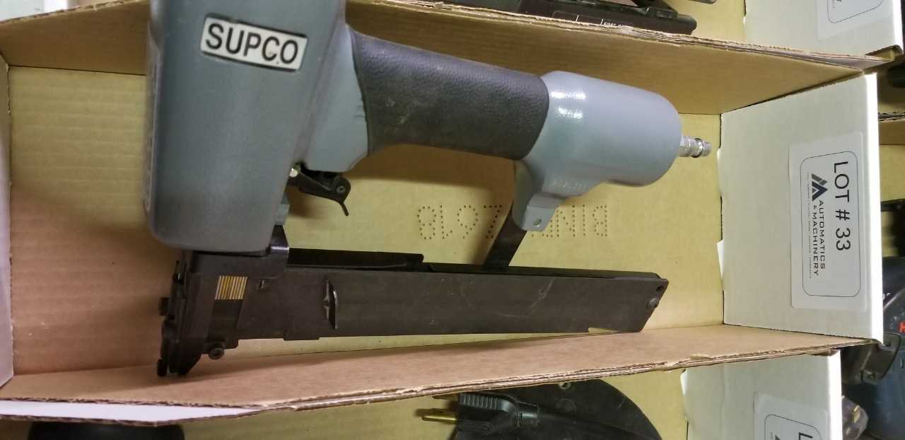 Staple Gun - PNEUMATIC POWER TOOL Staple Gun - PNEUMATIC POWER TOOL
