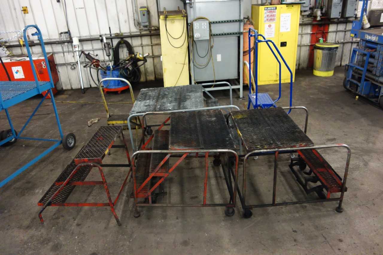 LOT OF 7 ASSORTED PLATFORM STAIRS - MACHINING ACCESSORIES & TOOLING
