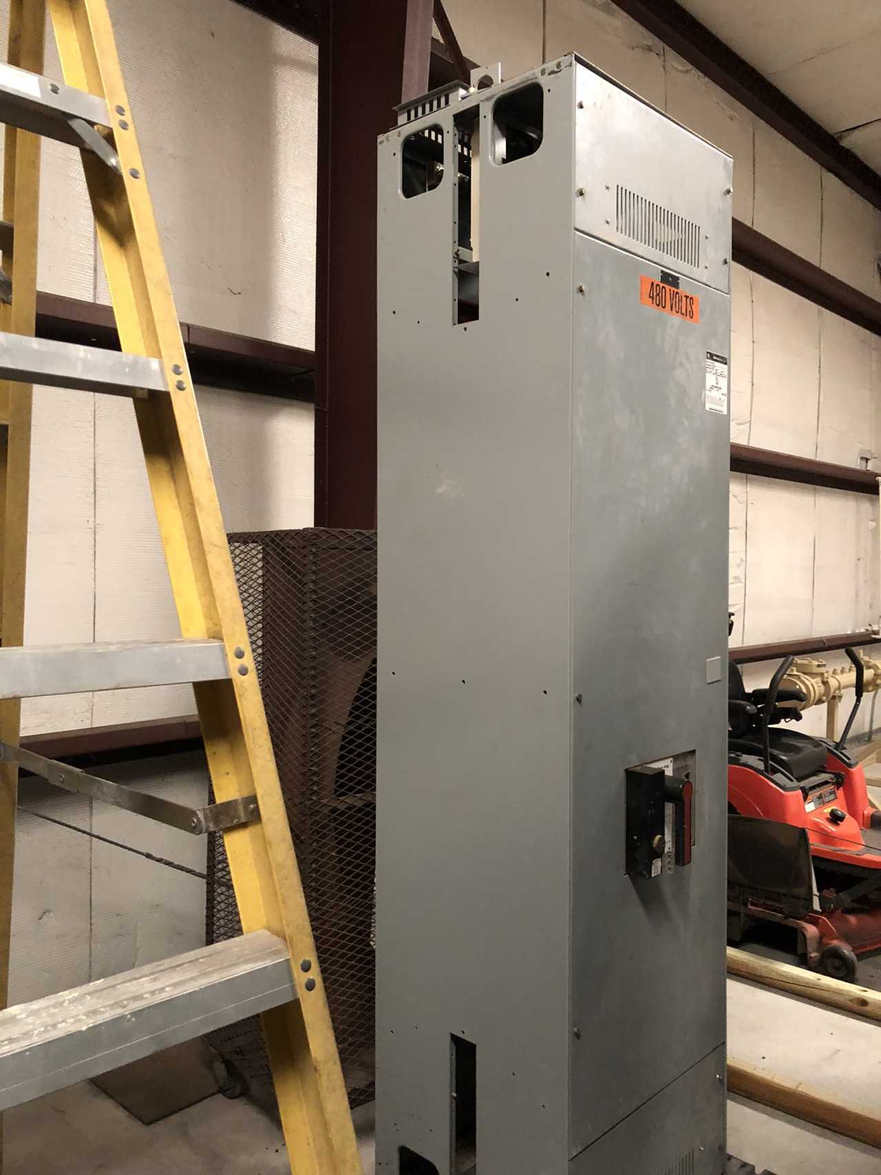 GE, 8000 Line, Motor Control - MOTOR CONTROL CENTERS