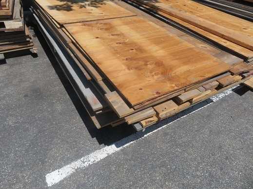 All plywood in pictures and other wood in pictures, LOT - MISCELLANEOUS