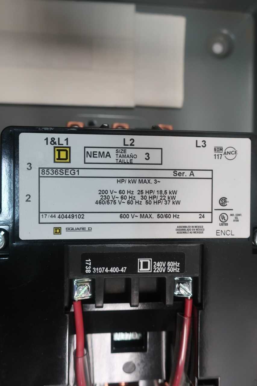 SQUARE D 8536SEG1V03 SIZE 3 COMBINATION STARTER 240V-AC 50HP - MOTOR STARTERS