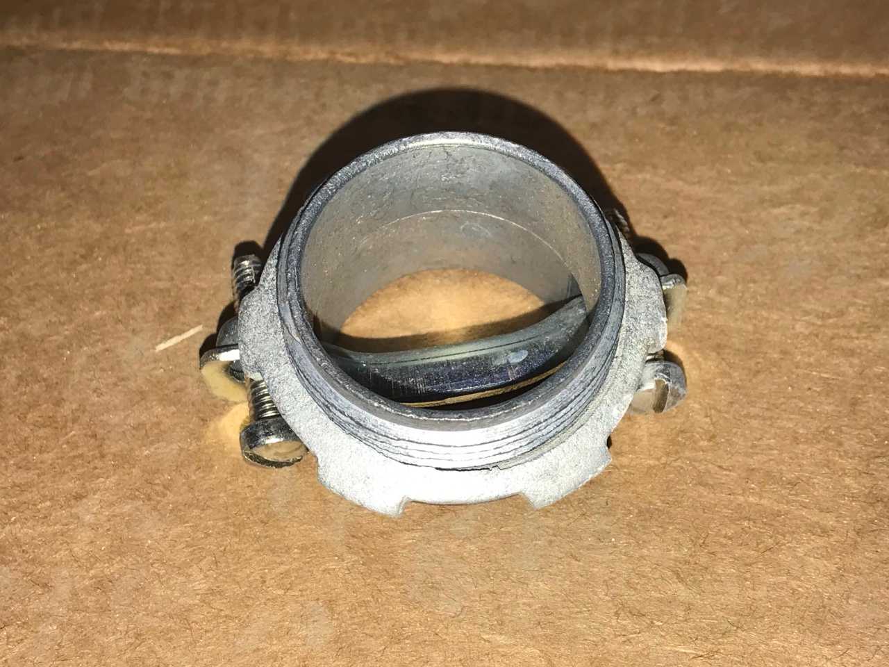 SUTHERLAND CABLE CONNECTORS (QTY 100) - ELECTRICAL COMPONENTS