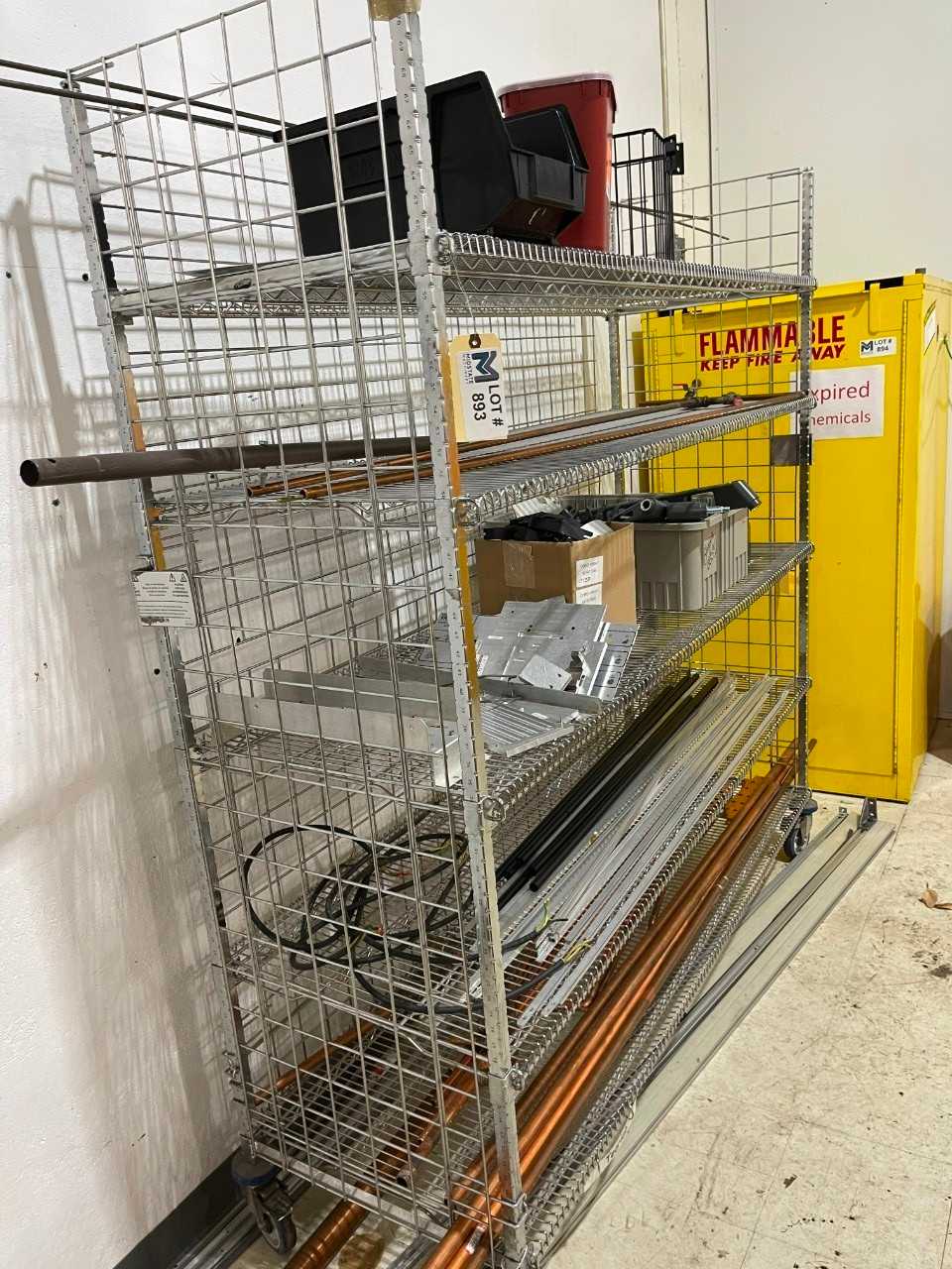 Rolling Bakers Rack No Contents - SHELVING