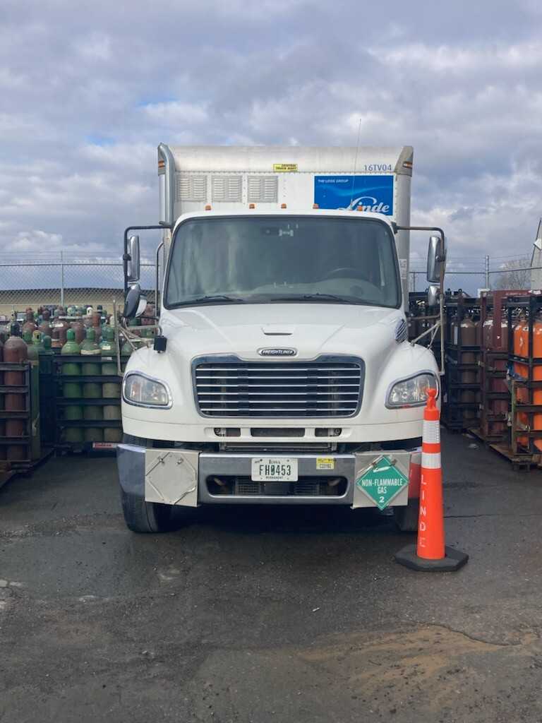 2016 Freightliner M2 Box Van - HYDRO EXCAVATOR TRUCKS