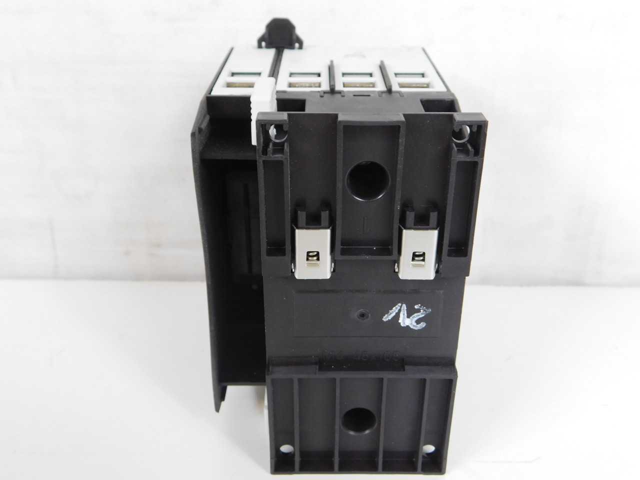 Quantity of 13x XTCF063D00TD Contactors - CONTACTORS