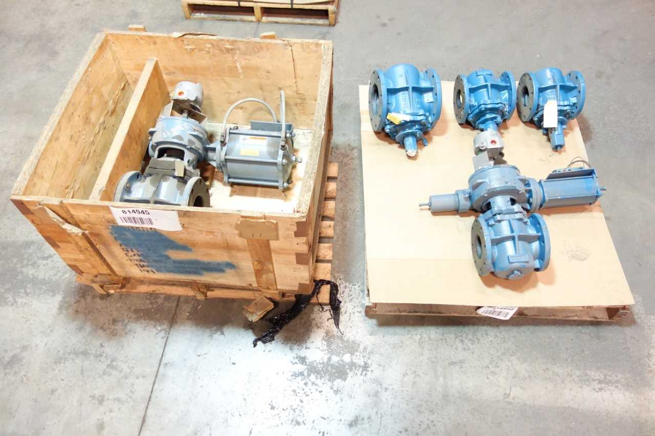 2 PALLETS OF ASSORTED VALVES AND ACCESSORIES - VALVES