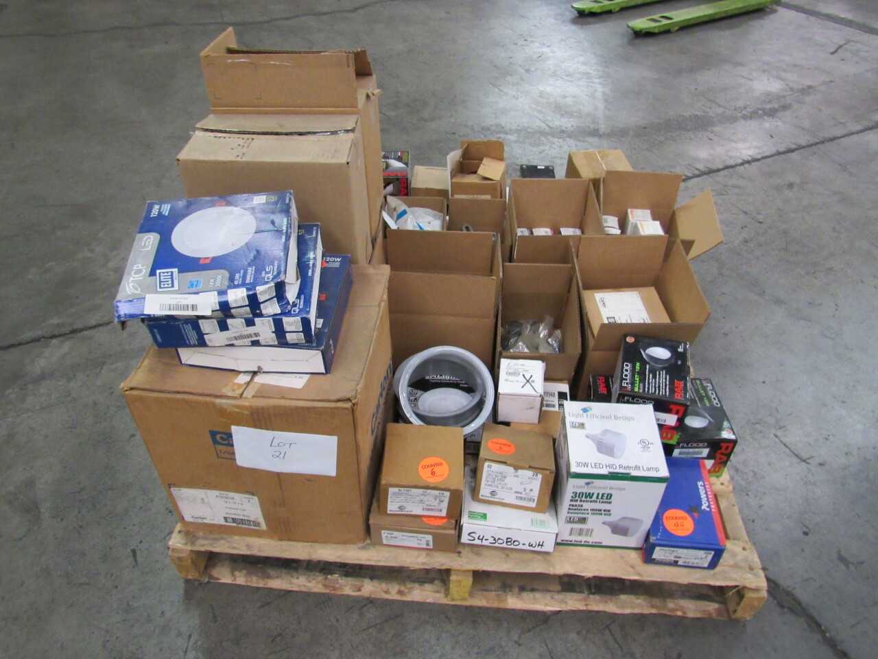 Pallet of 294x Assorte Tools, Lights, LEDs, MCCBs, Electirca Conduit/Fittings & More - LIGHTING