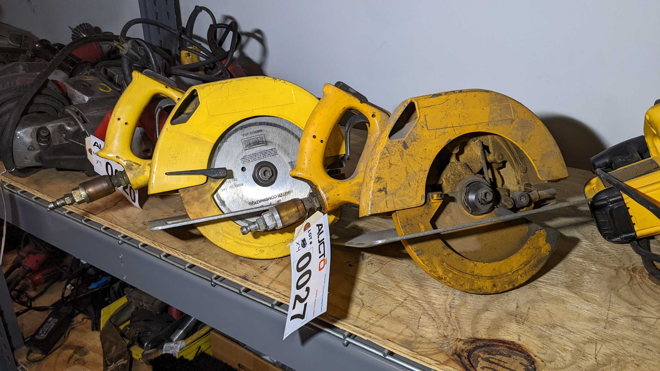 LOT OF 4 CIRCULAR SAWS - ELECTRIC POWER TOOLS