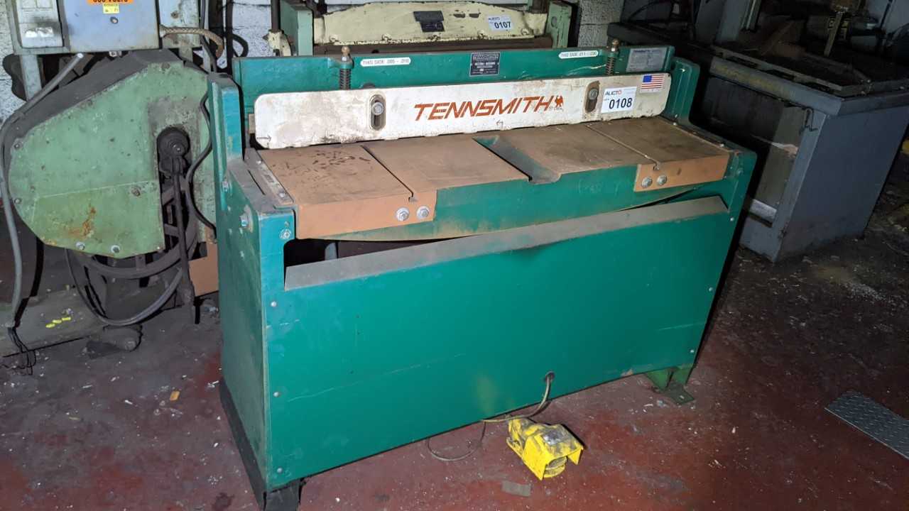 Tennsmith hydraulic squaring shee - PRESSES