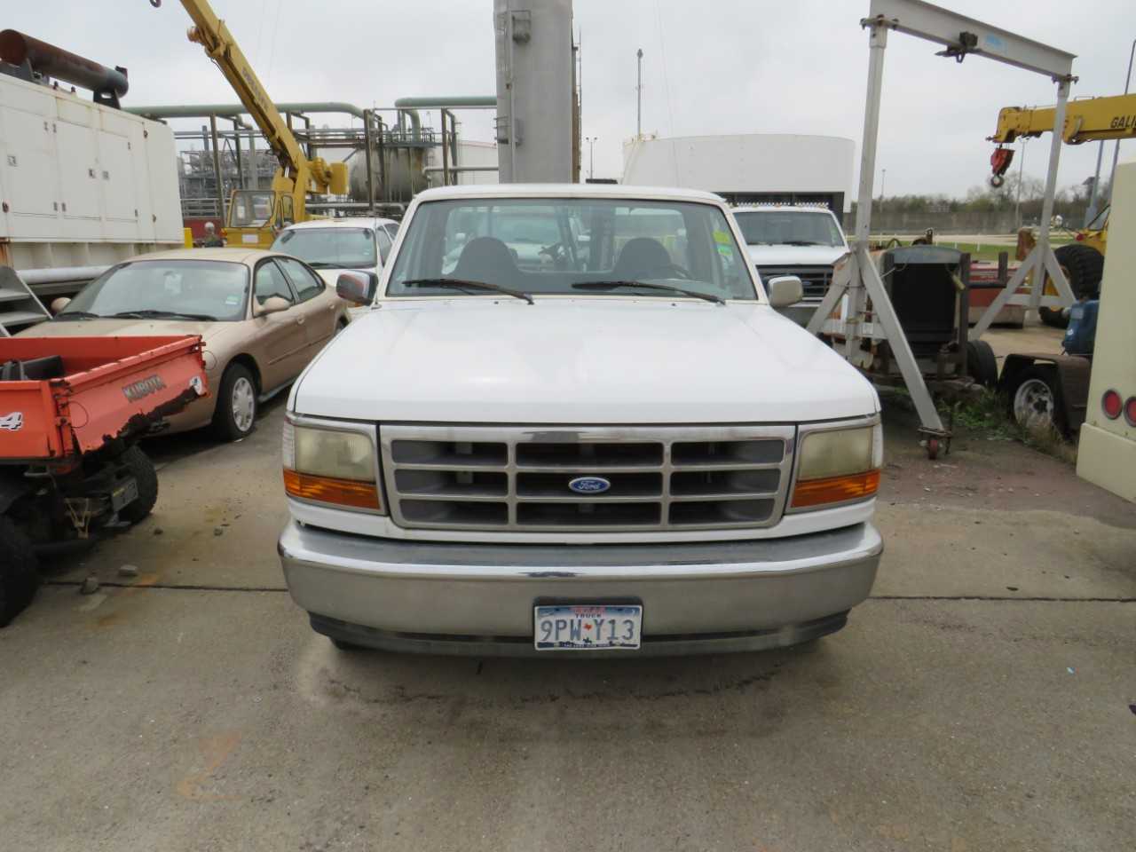 1996 FORD F-150 2 DOOR 6 CYL VIN: 1FTEF15Y1TLA32497 - BUSES