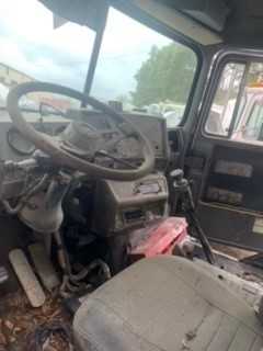 1999 MACK 600 DM600 READYMIX CONCRETE MIXER TRUCK - NO TITLE AVAILABLE - MIXER TRUCKS