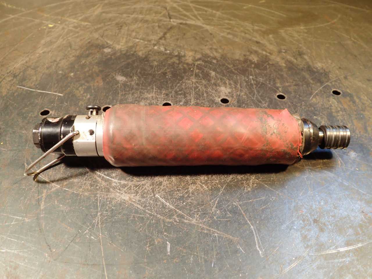 Gardner Denver H10RA07ATS Reversible Inline Pneumatic Air Screwdriver: 650-RPM - PNEUMATIC POWER TOOL