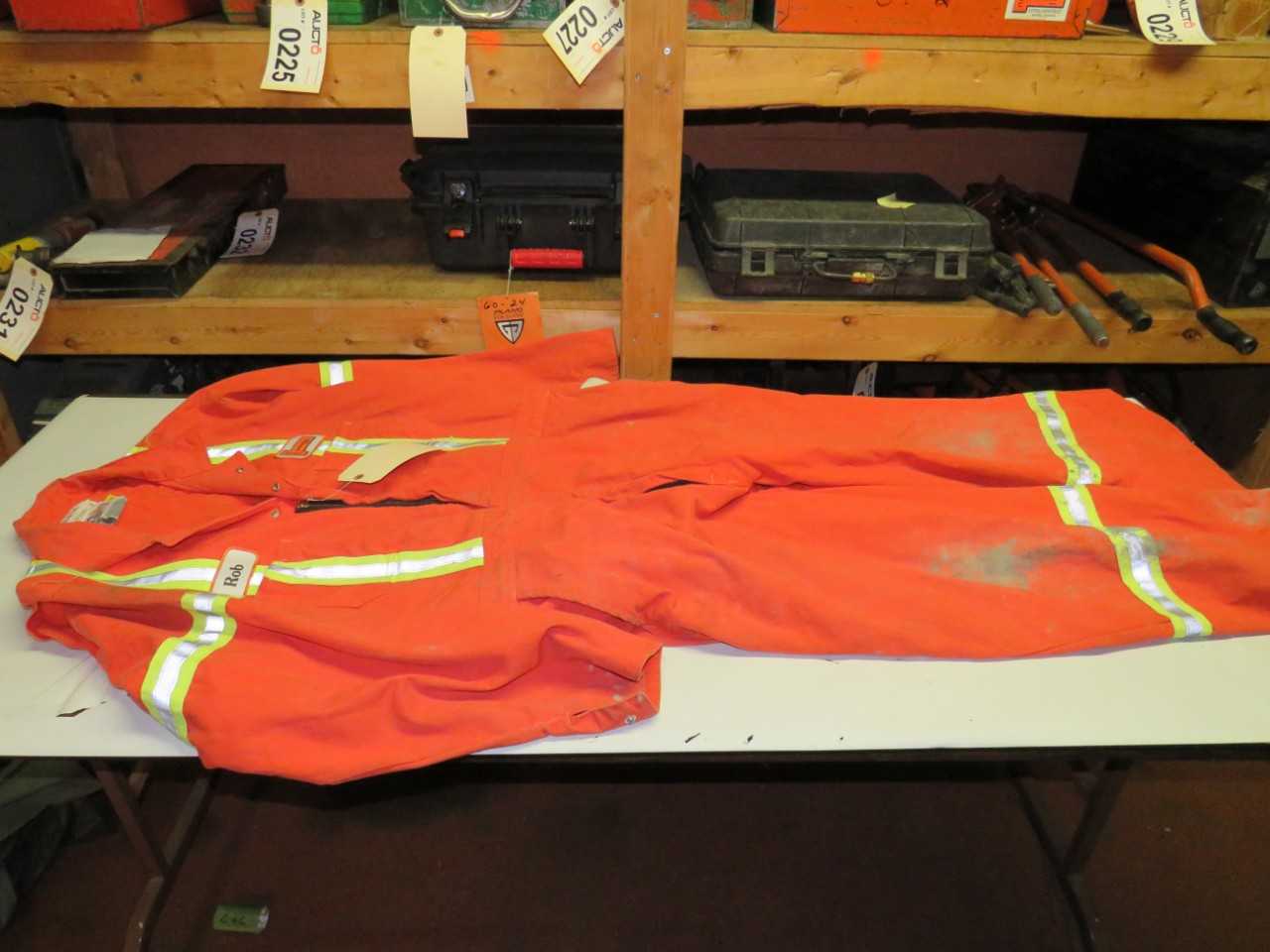 LOUIS HEBERT V1169-1RBF0 60/4XL FLAME RESISTANT COVERALLS - SAFETY SWITCH