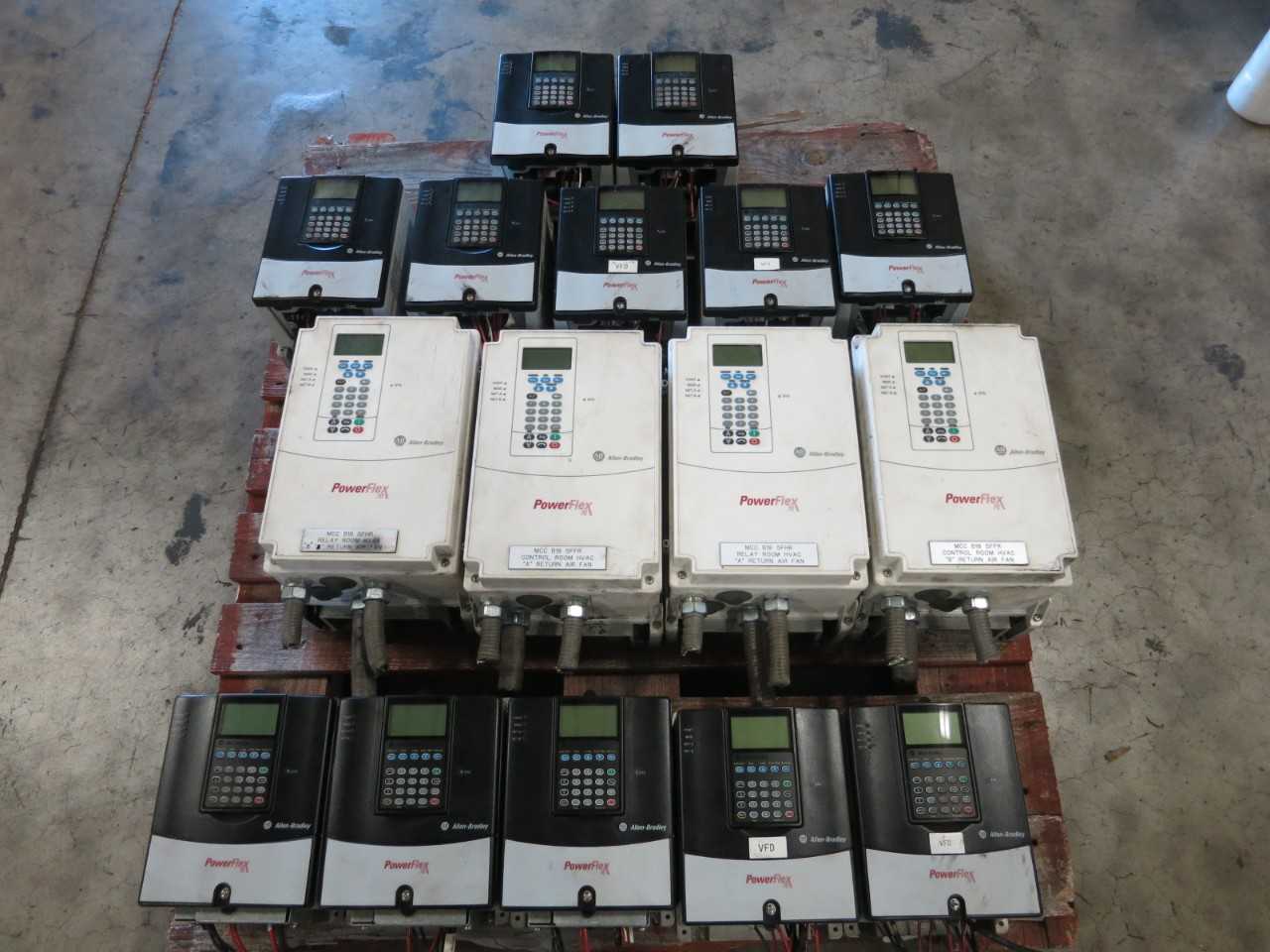 LOT OF 16 ASSORTED ALLEN BRADLEY POWERFLEX 70 VARIABLE FREQUENCY DRIVE 20AD3P4A3AYNANC0 20AD011C3AYNANC0 - MOTOR DRIVES