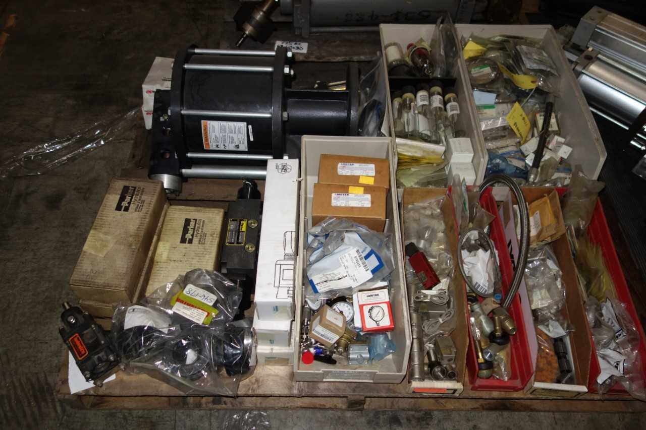 4 PALLETS OF PNEUMATIC AND HYDRAULIC CYLINDERS AND REPLACEMENT PARTS - POWER TRANSMISSION