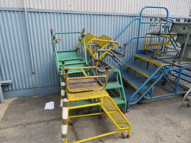 Steel Steps, Platforms, Aluminum Steps, Ladders, (lot) - MISCELLANEOUS