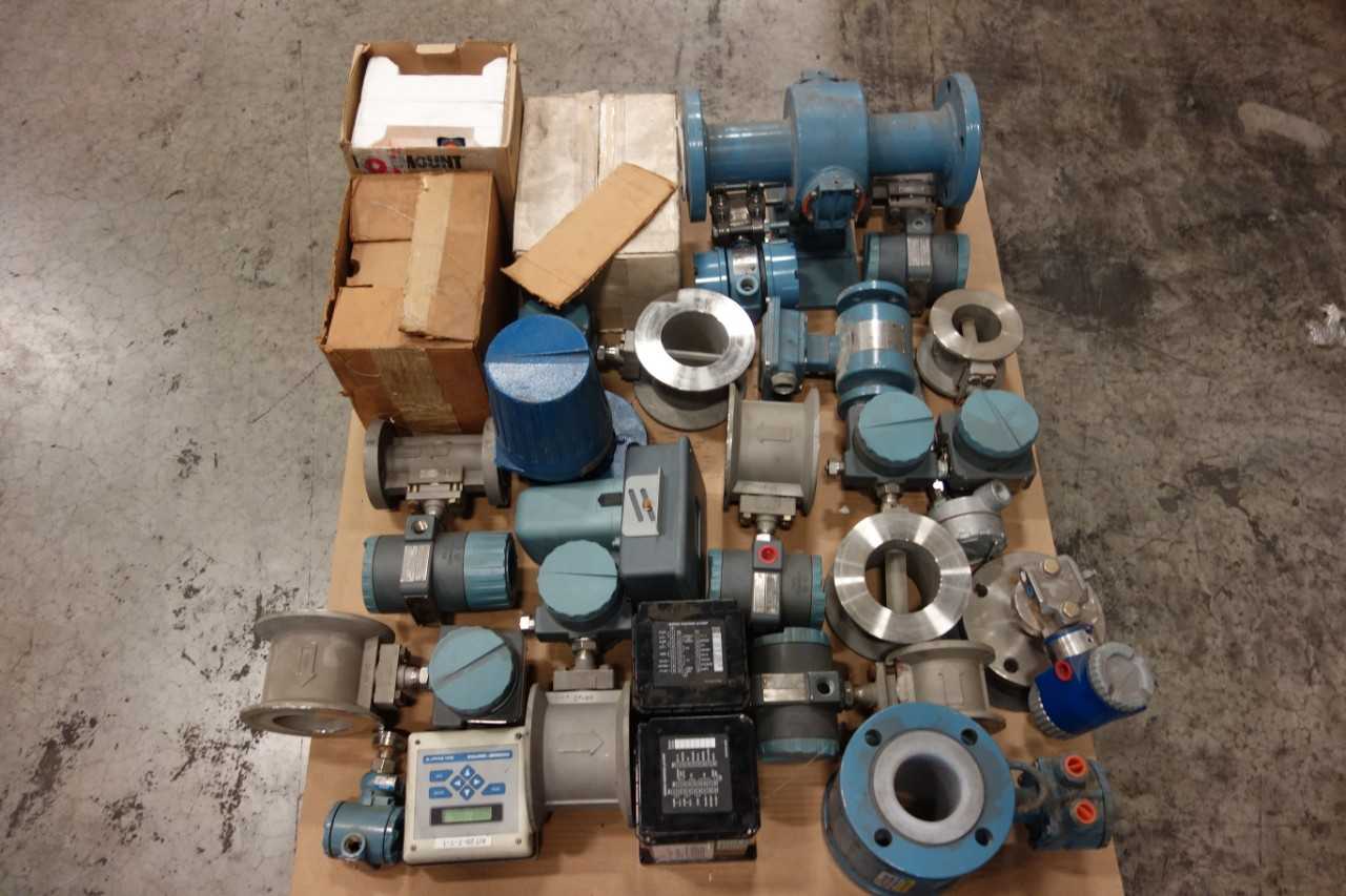 1 PALLET OF ASSORTED FLOW METERS, TRANSMITTERS, ANALYZERS - FLOW METER