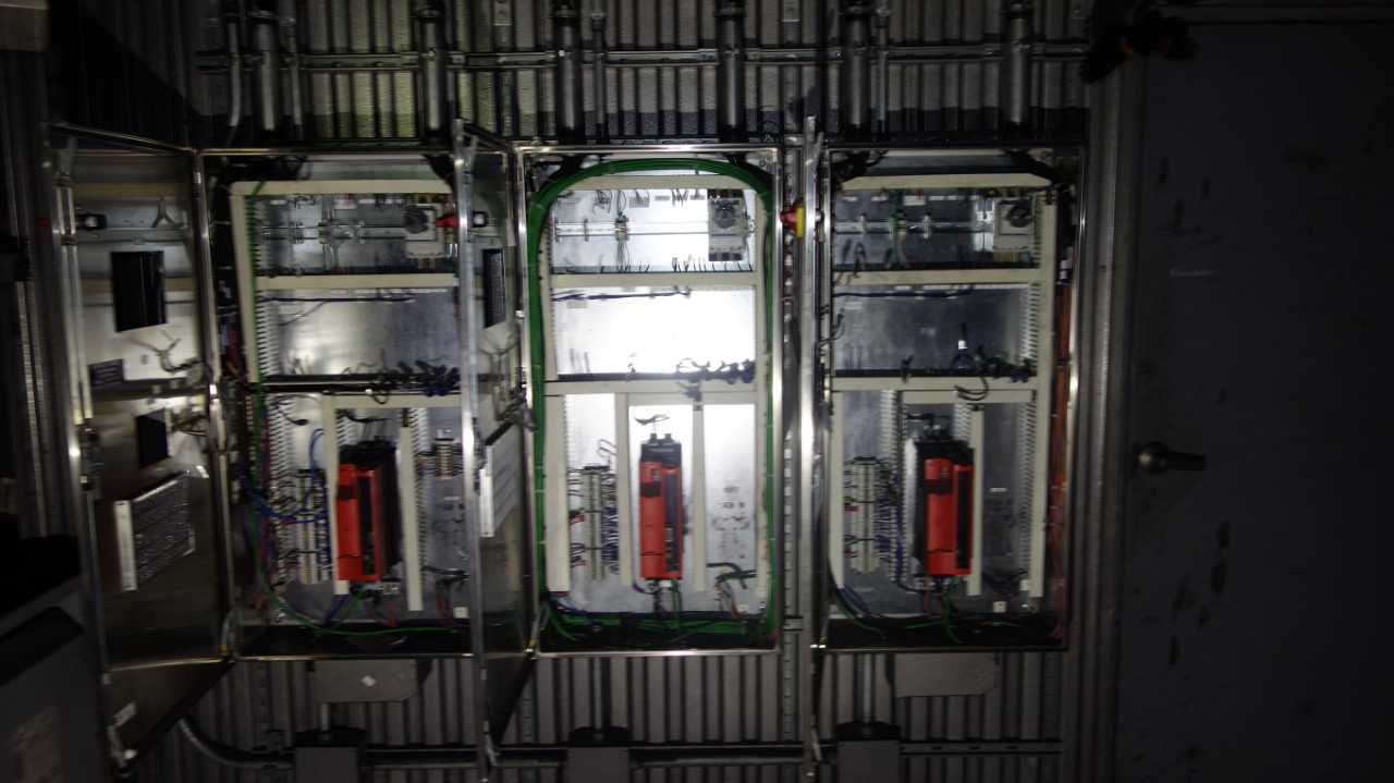 LOT OF 3 SEW EURODRIVE MDX61 MOVIDRIVE CABINETS - AUTOMATION & CONTROLS