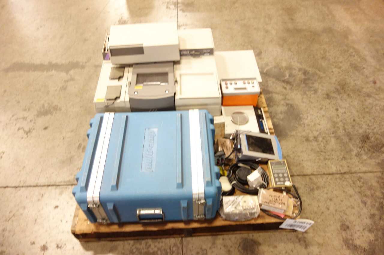 LOT OF ASSORTED LAB TEST EQUIPMENT - LAB & SCIENTIFIC