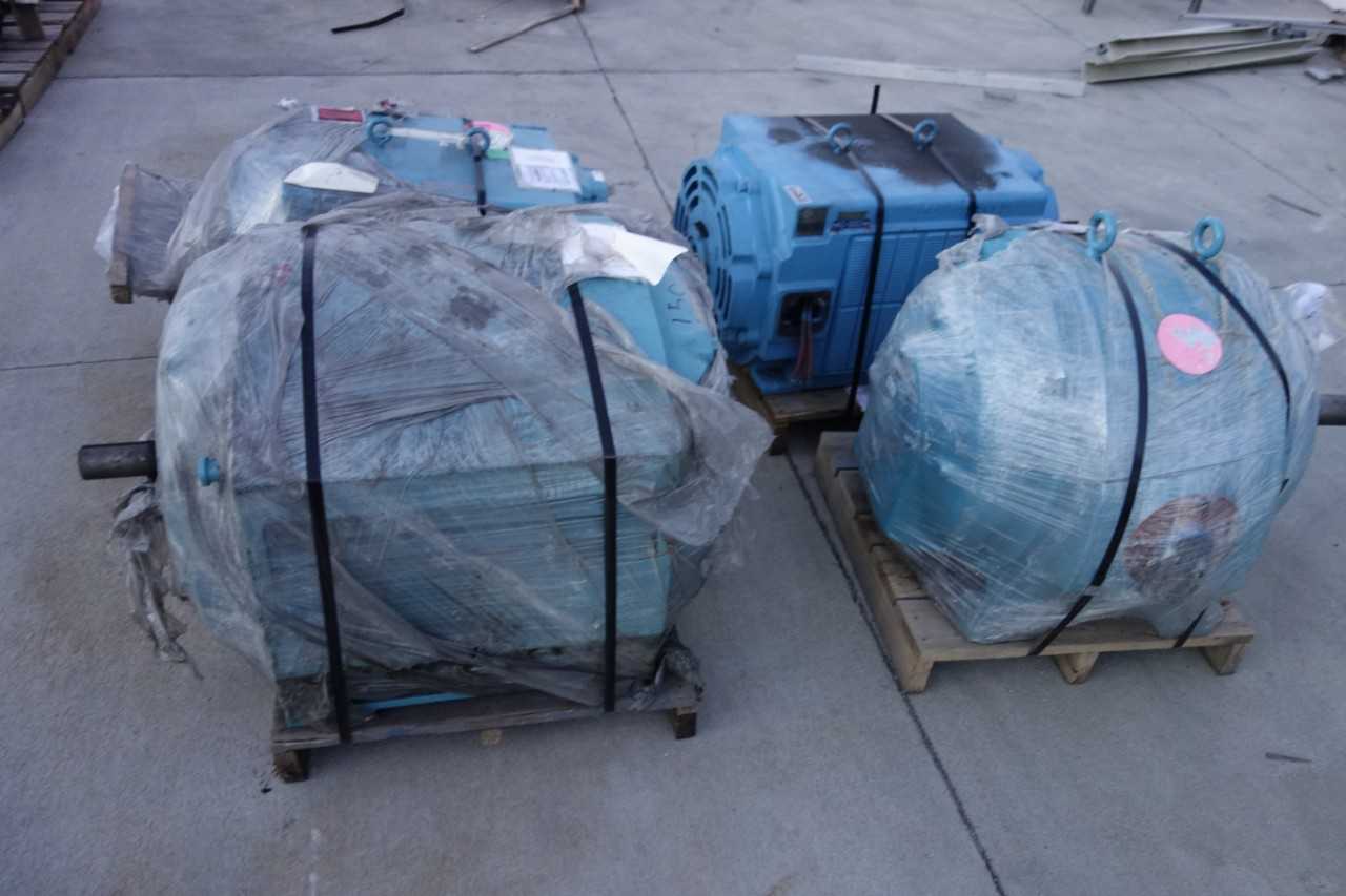 LOT OF 4 ASSORTED ELECTRICAL MOTORS - ELECTRIC MOTORS