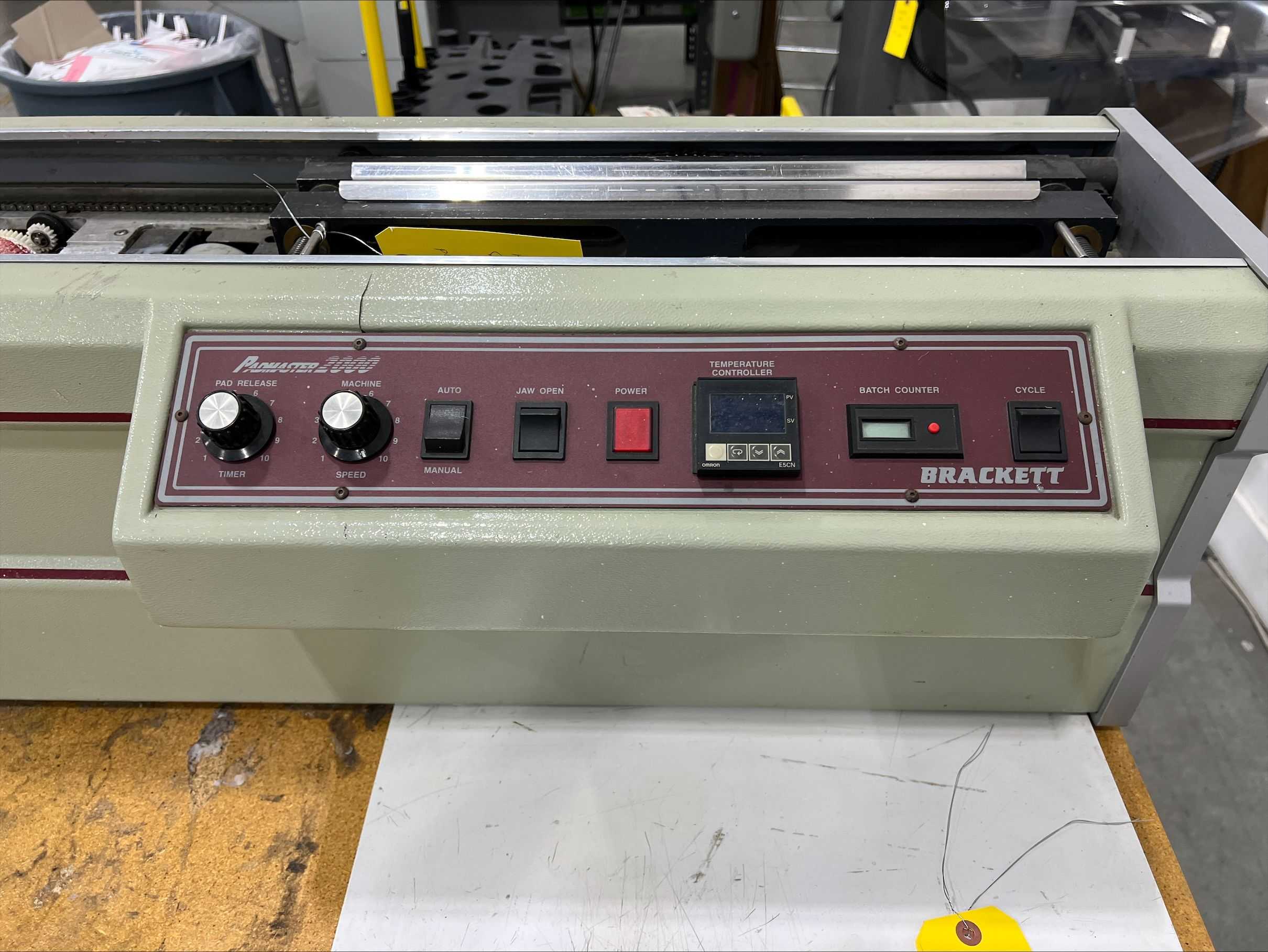 2011 BRACKETT PADMASTER 2000 TABLETOP PADDER