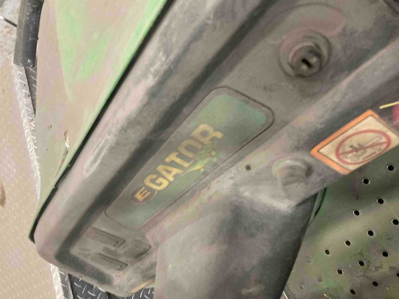 John Deere E- Gator - BUSES