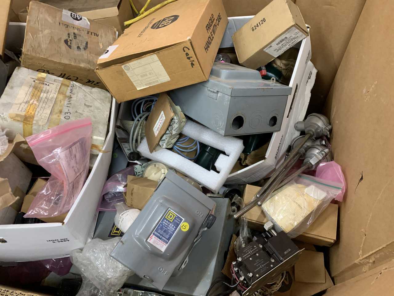 LARGE CRATE OF ELECTRICAL AUTOMATION EQUIPMENT PARTS ALLEN-BRADLEY SQUARE D - ELECTRICAL COMPONENTS