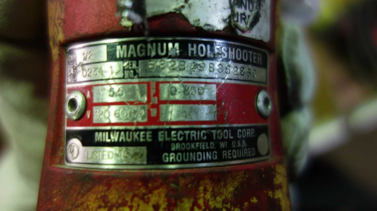 MILWAUKEE 0234-1 1/2IN MAGNUM HOLESHOOTER DRILL - ELECTRIC POWER TOOLS