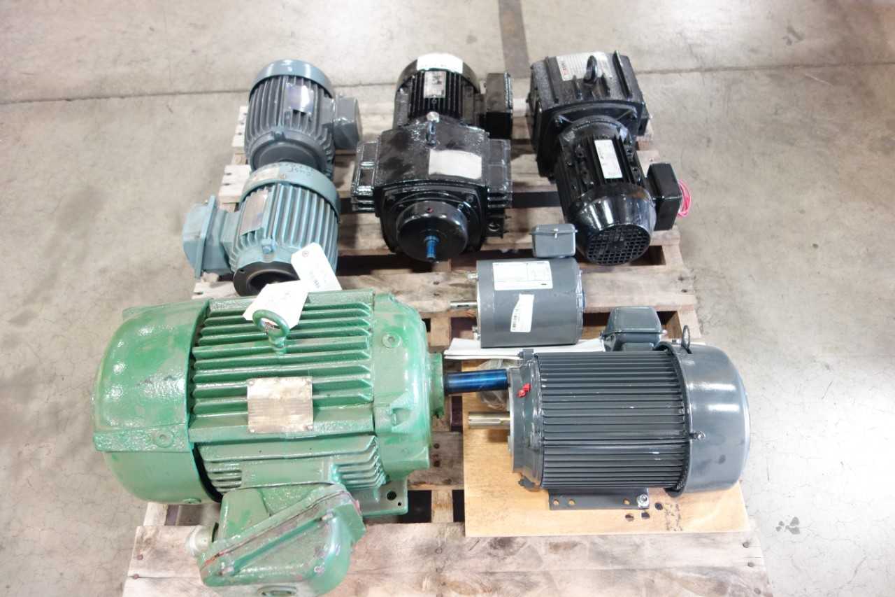 LOT OF ASSORTED MOTORS - ELECTRIC MOTORS