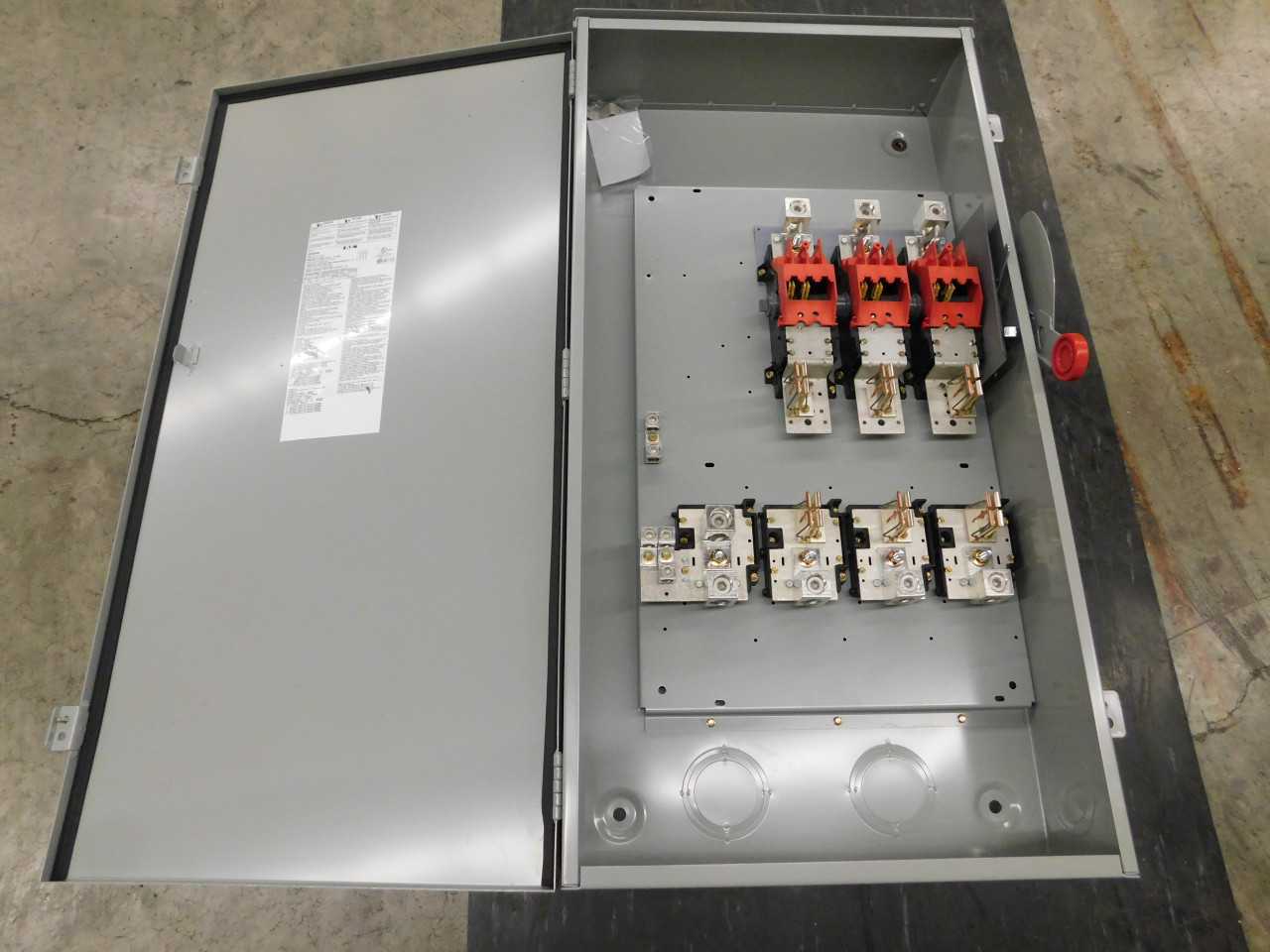 Quantity of 1 New Surplus Eaton DG325NRK Safety Switch 3P 400A 240V Fusible w/ Neutral NEMA 3R - ELECTRICAL COMPONENTS