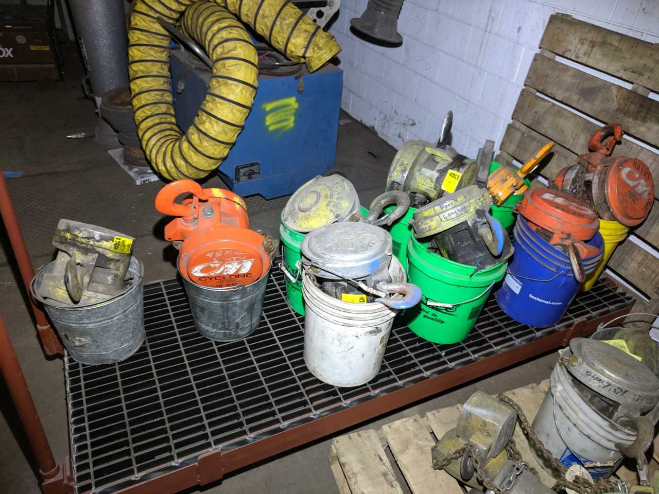 LOT OF ASSORTED CHAINFALLS WITH CART - ELECTRIC POWER TOOLS