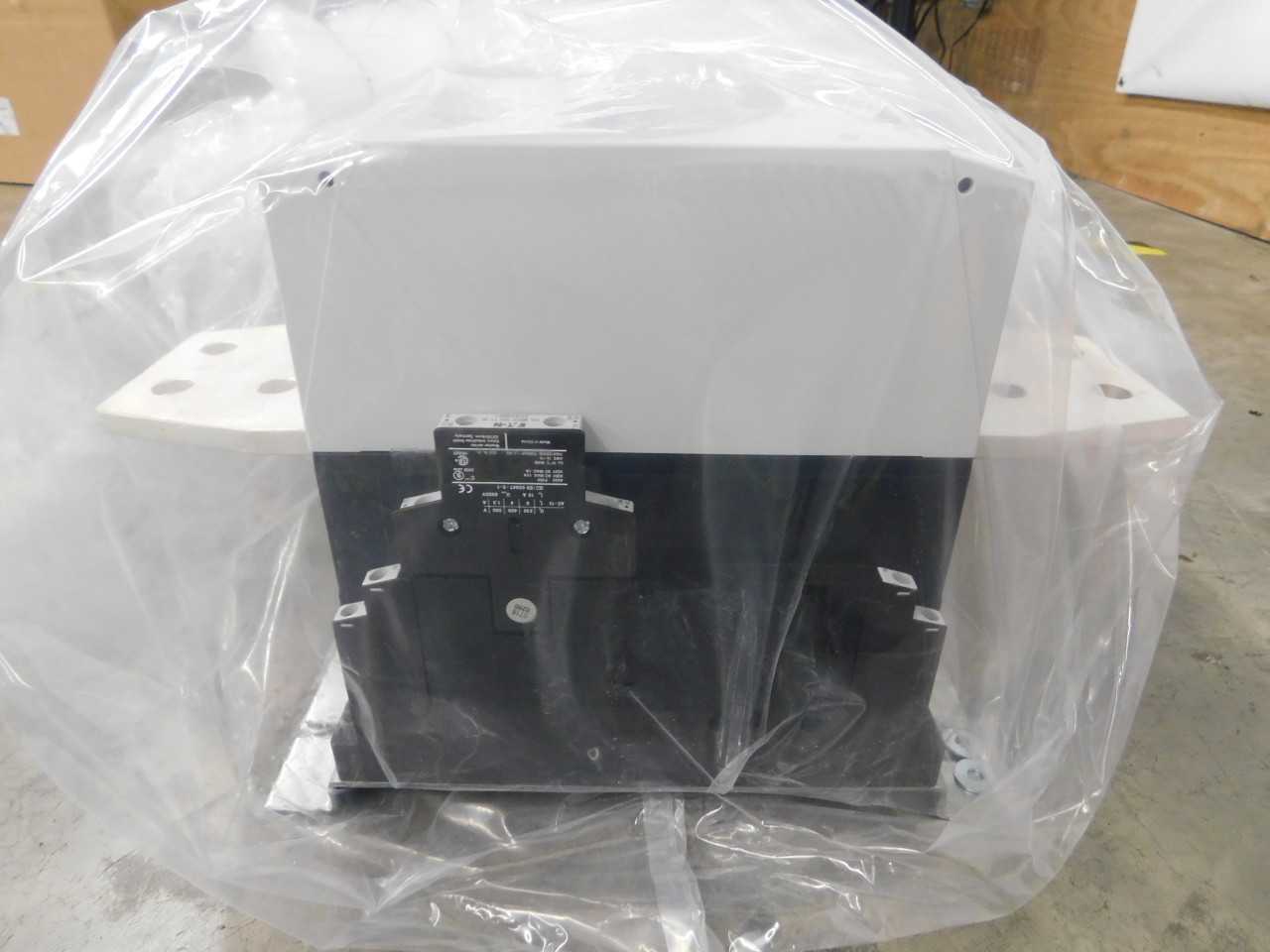 Quantity of 1x XTCEC22R22B Contactors - CONTACTORS