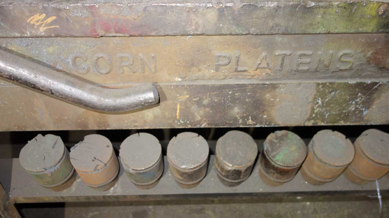 ACORN PLATEN WELDING WORK TABLE WITH CONTENTS - MISCELLANEOUS