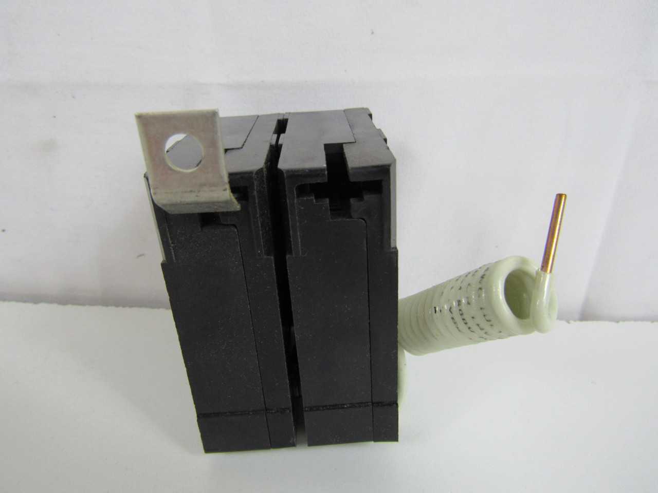 8 Quantity-Eaton 2P 15A 120/240V Bolt on Breakers-BAB2015CH08 - CIRCUIT BREAKERS