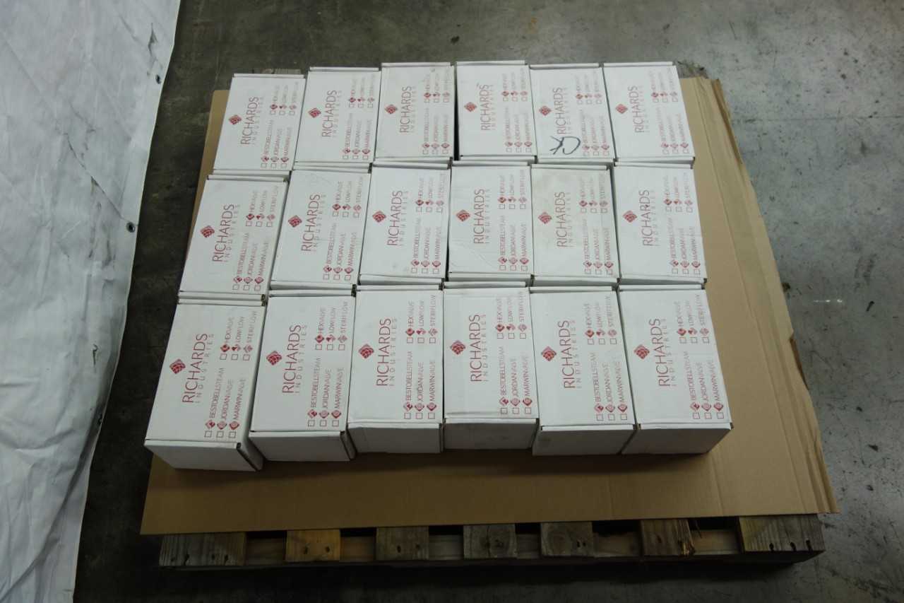LOT OF 18 RICHARDS HG471P3231J21 GAGE VALVES - VALVES