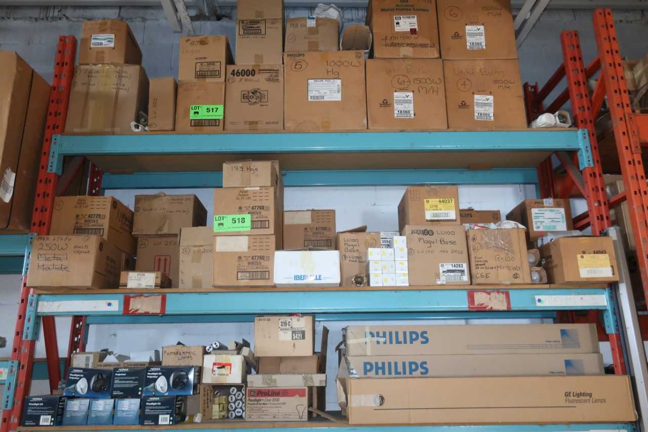LOT OF ASSORTED LIGHT BULBS - LIGHTING