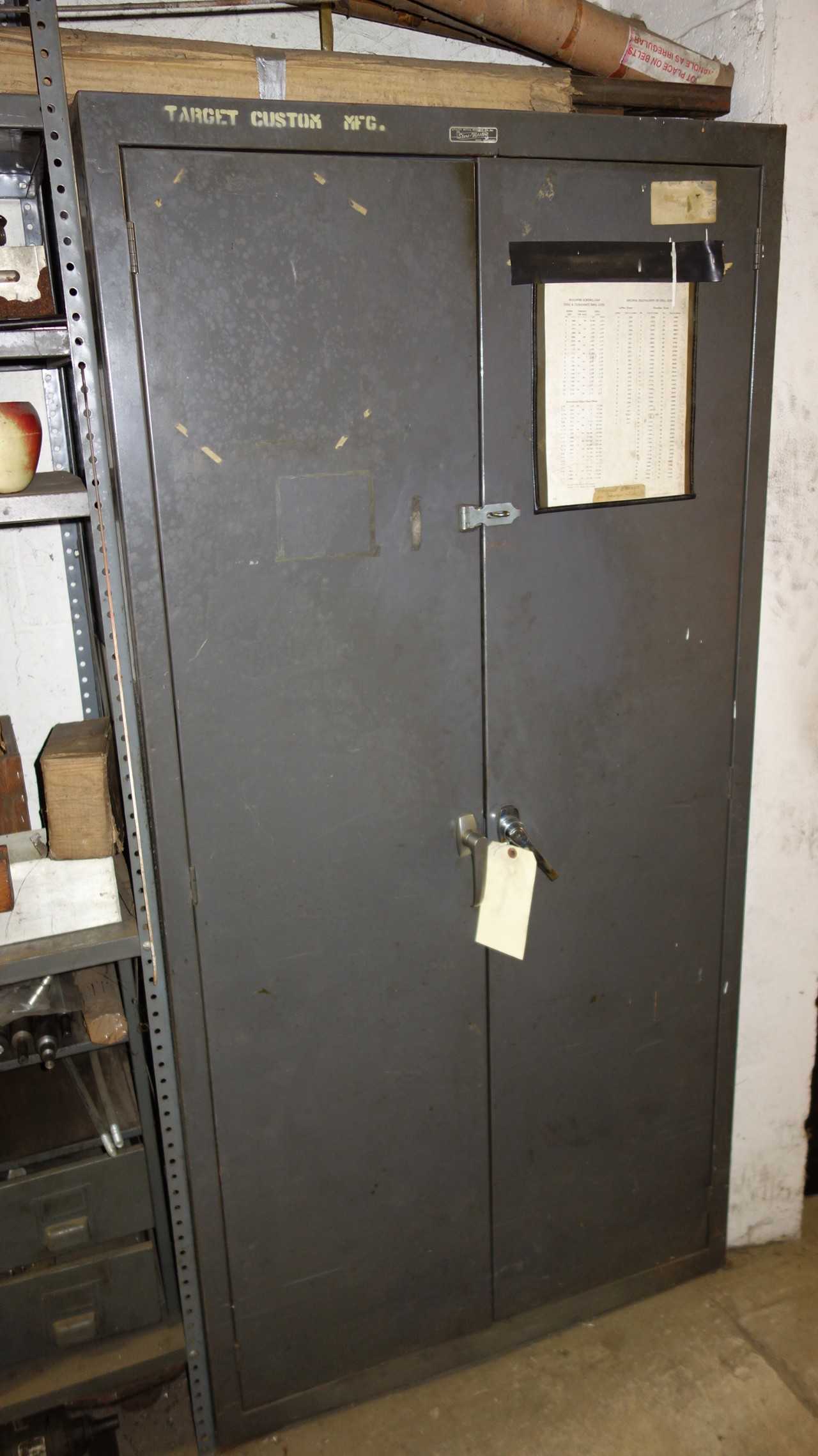 CABINET WITH CONTENTS, ASSORTED METALWORKING TOOLS, GAGES, COLLETS, CHUCKS, TAPS, BITS, ATTACHMENTS, GENERAL PURPOSE TOOLS (SPEED WRENCH & GRAY METAL BOX NOT INCLUDED) - ELECTRIC POWER TOOLS