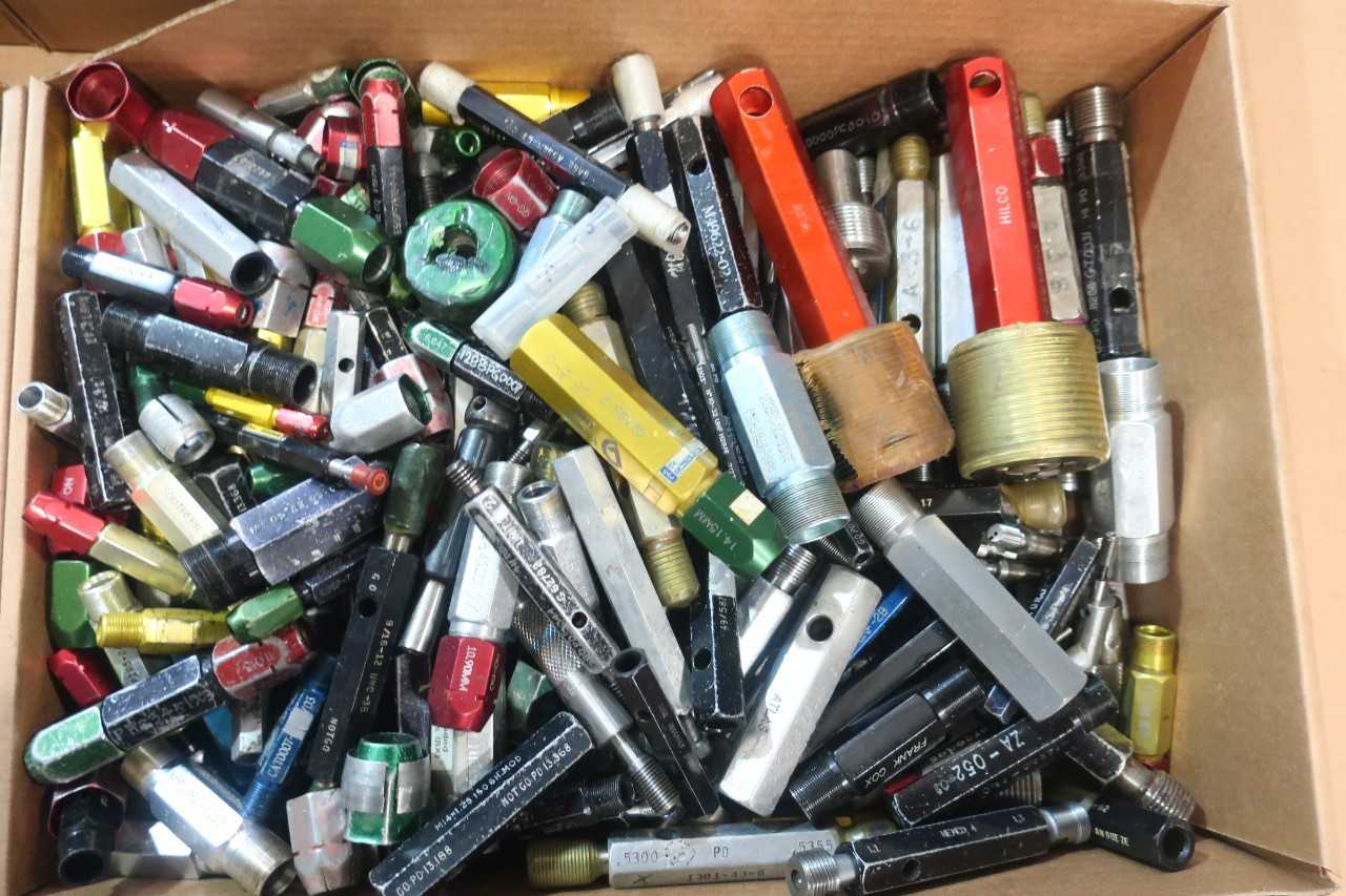LOT OF ASSORTED THREADED GUAGES AND TAPS- WESTPORT, SOUTHERN GUAGE, VERMONT - INSTRUMENTATION