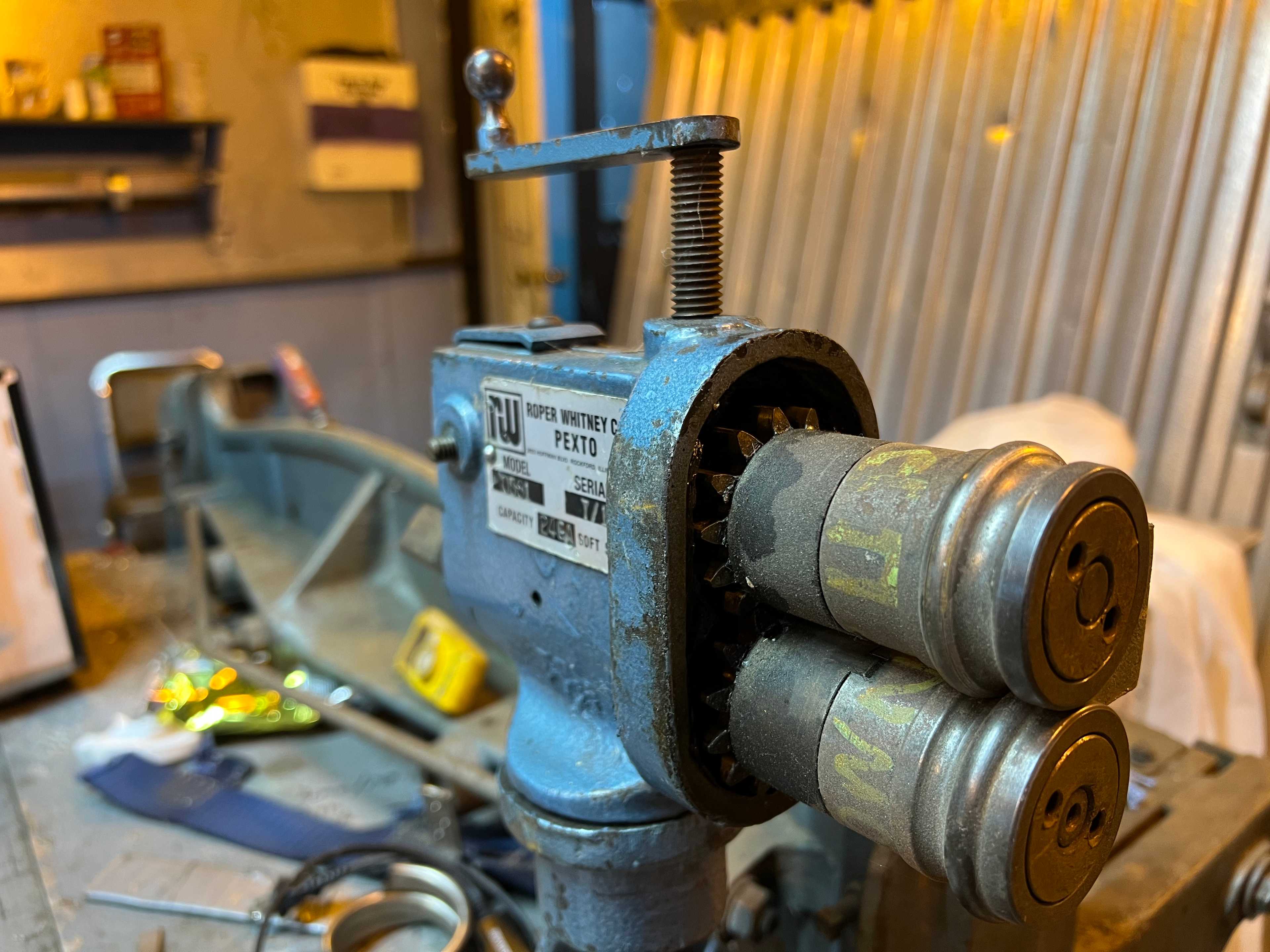 TABLE WITH PREXTO BRAKE AND ROLL FORMER - MACHINING ACCESSORIES & TOOLING