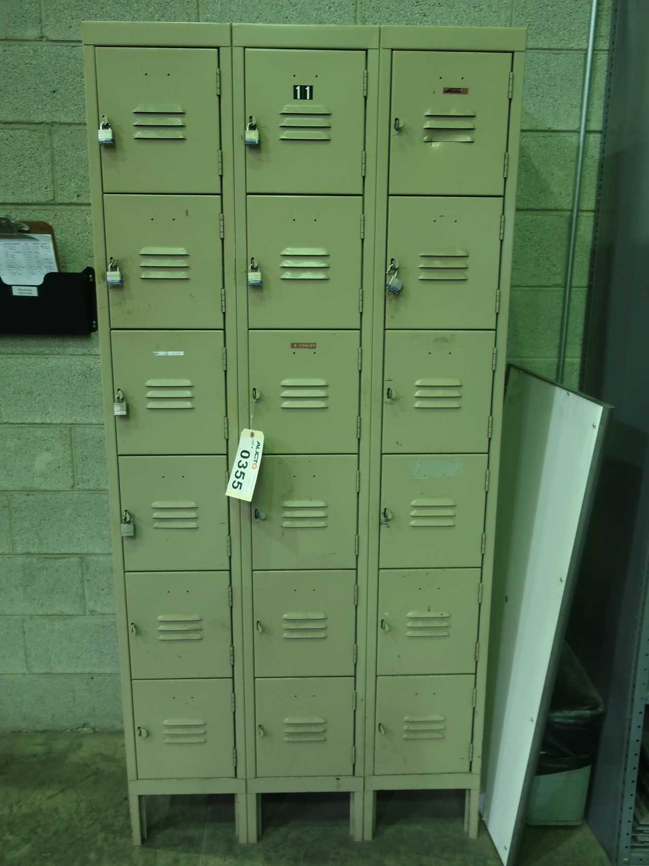 Lot of personal storage lockers - TOOL STORAGE