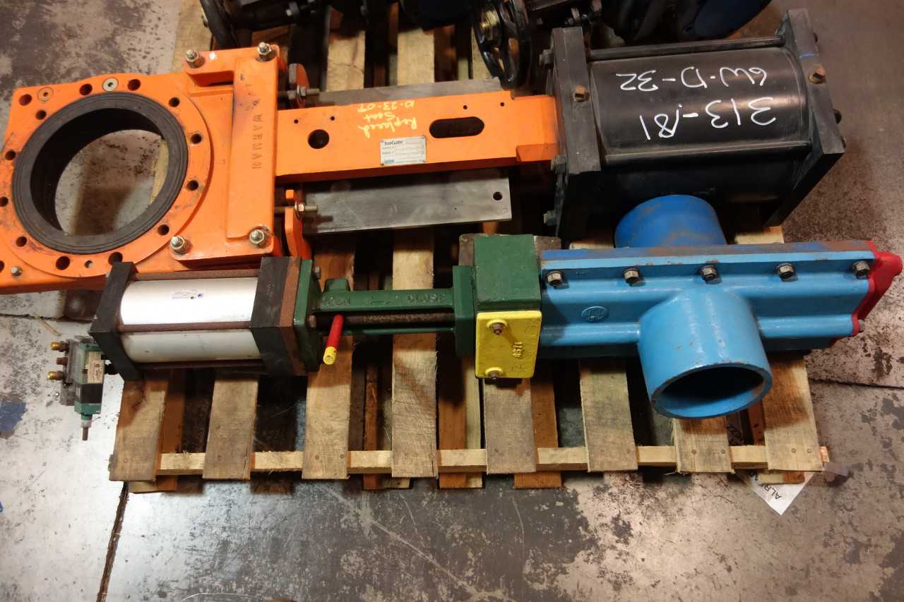 1 PALLET OF ASSORTED PNEUMATIC VALVES- ALLEN-SHERMAN-HOFF, WEIR, MILWAUKEE - VALVES