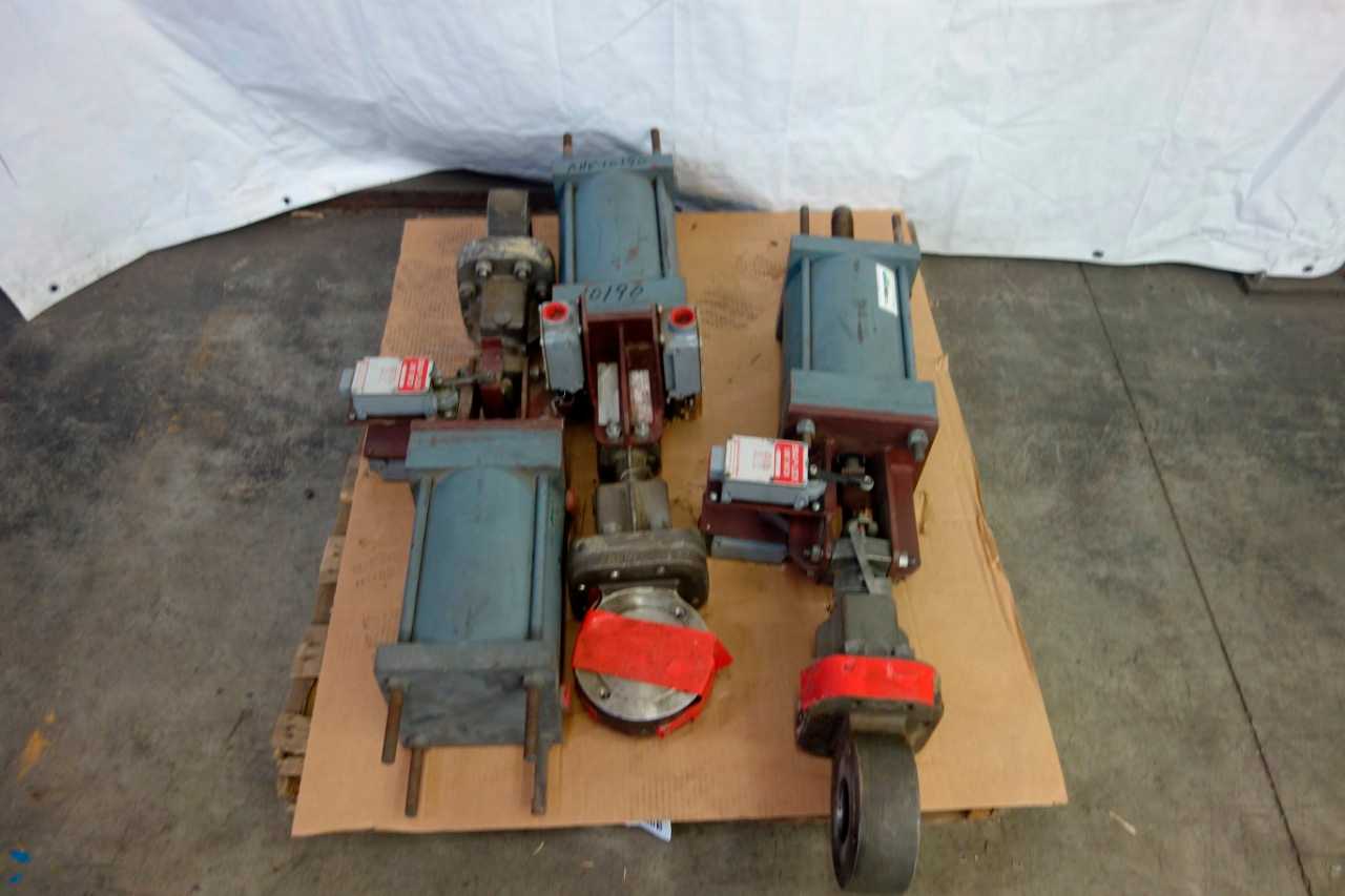 LOT OF 3 ASSORTED FABRI PNEUMATIC 150 STAINLESS 3IN KNIFE GATE VALVE AND ACCESSORIES - KNIFE GATE VALVE