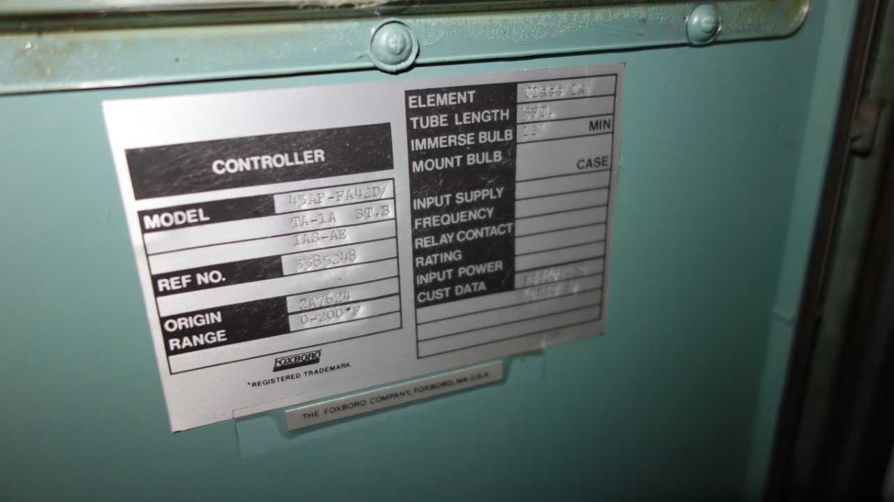 LOT OF 2 FOXBORO 43AP-FA42D PNEUMATIC CONTROLLER - AUTOMATION & CONTROLS