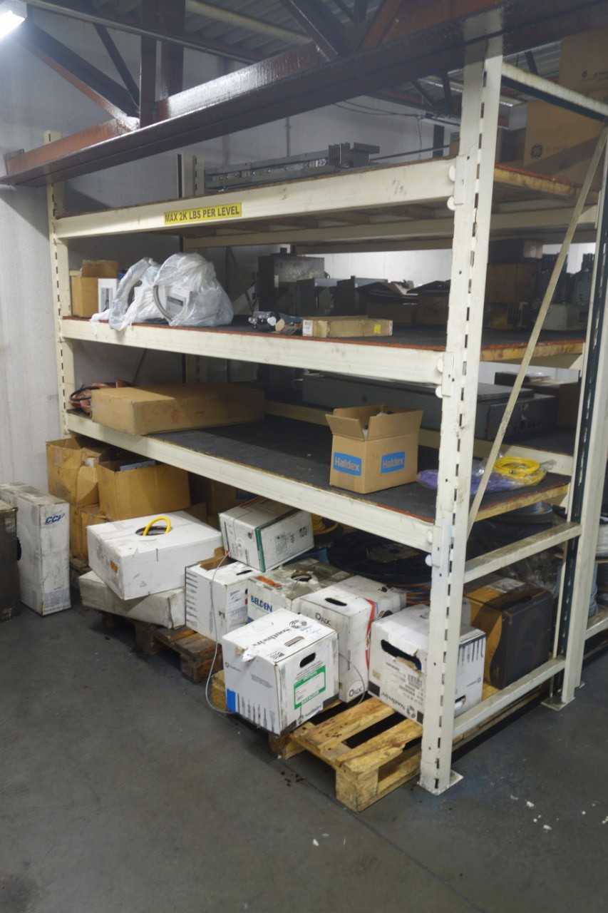 Contents of 2x sections shelving - SHELVING