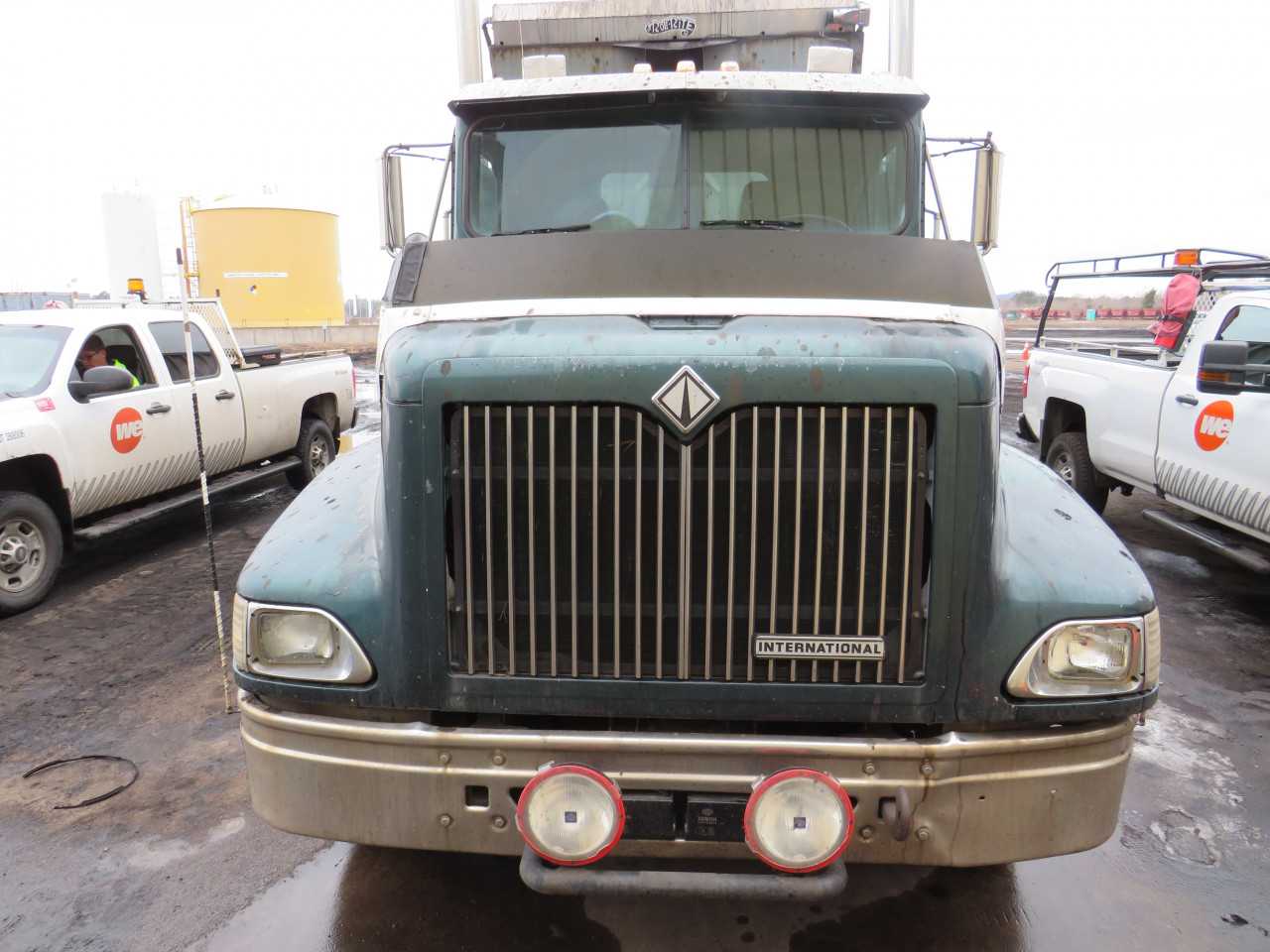1998 INTERNATIONAL 9400 6X4 CUMMINS ASH TRUCK - HYDRO EXCAVATOR TRUCKS