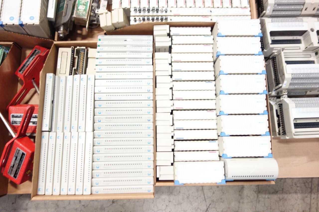 2 PALLETS OF ASSORTED AUTOMATION - INDUSTRIAL PARTS