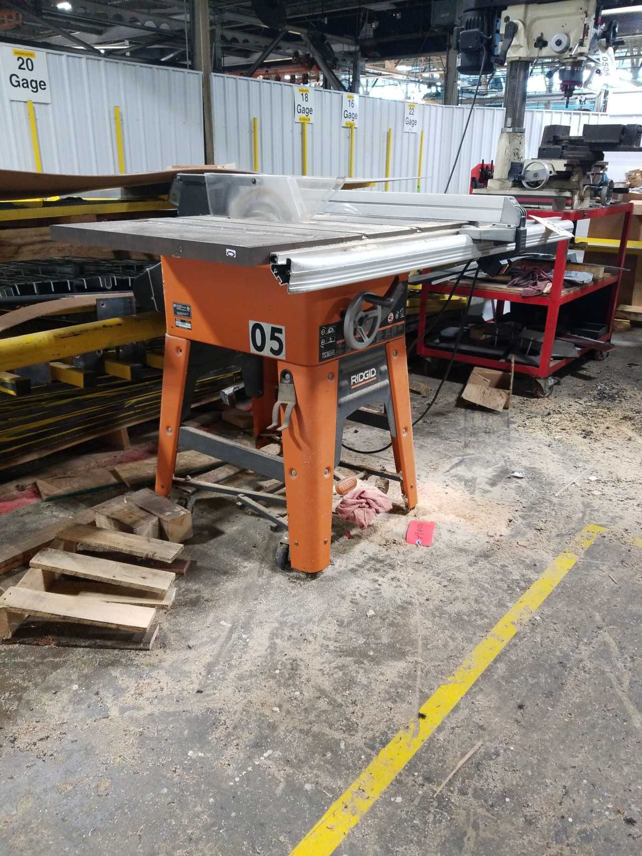 Ridgid TS3650 10in Cast Iron Table Saw 120/240V-Ac - HORIZONTAL BAND SAWS