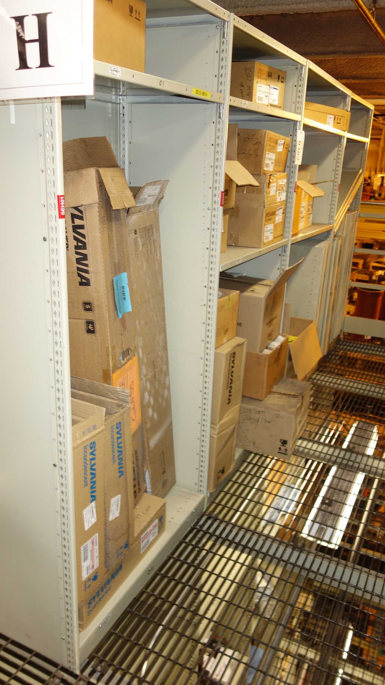 CONTENTS OF 4 SHELF COLUMNS, LIGHT BULBS - LIGHTING