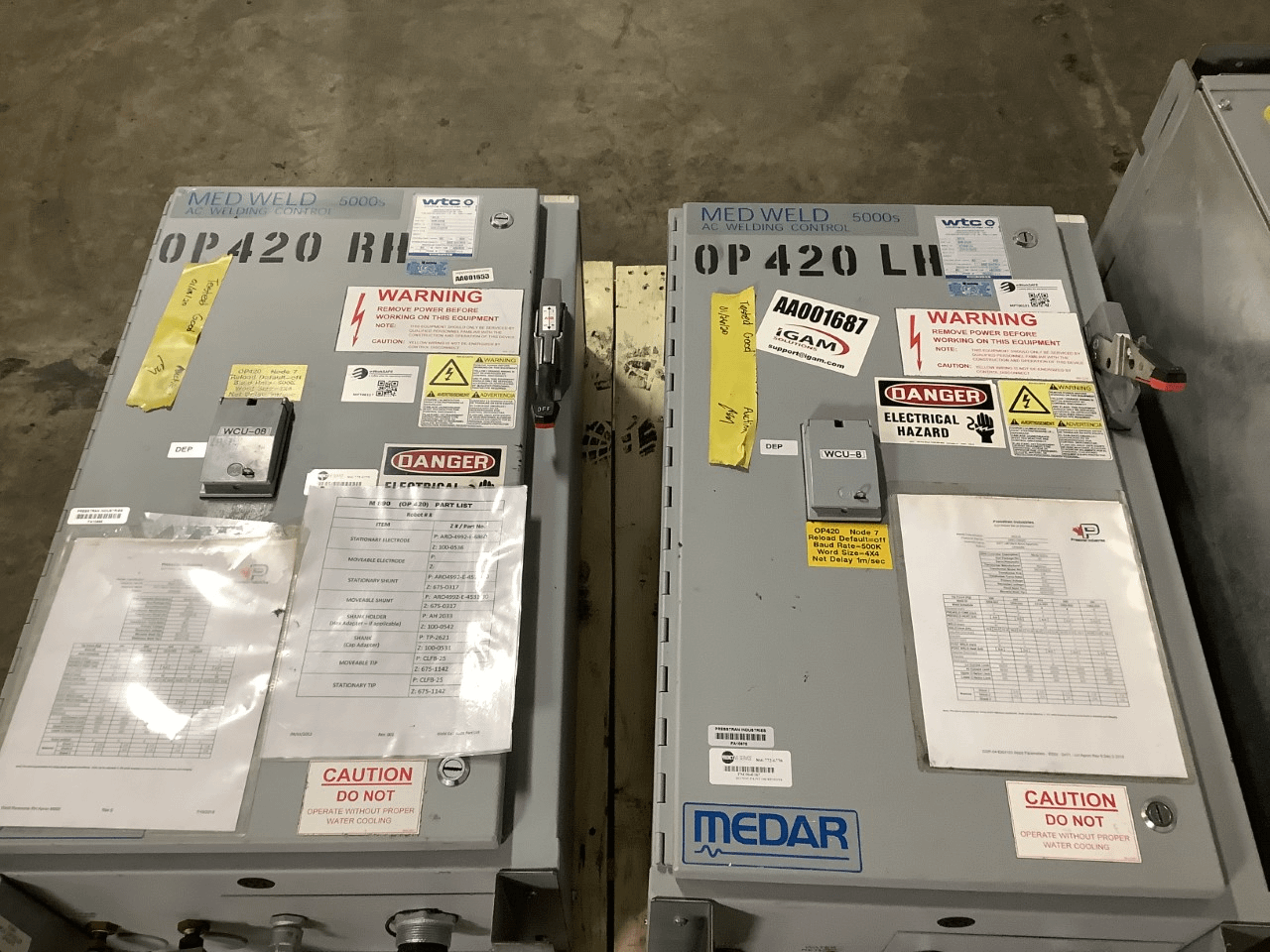 Lot of 2 Medweld 5000's 600 V weld Controllers - WELDING EQUIPMENT